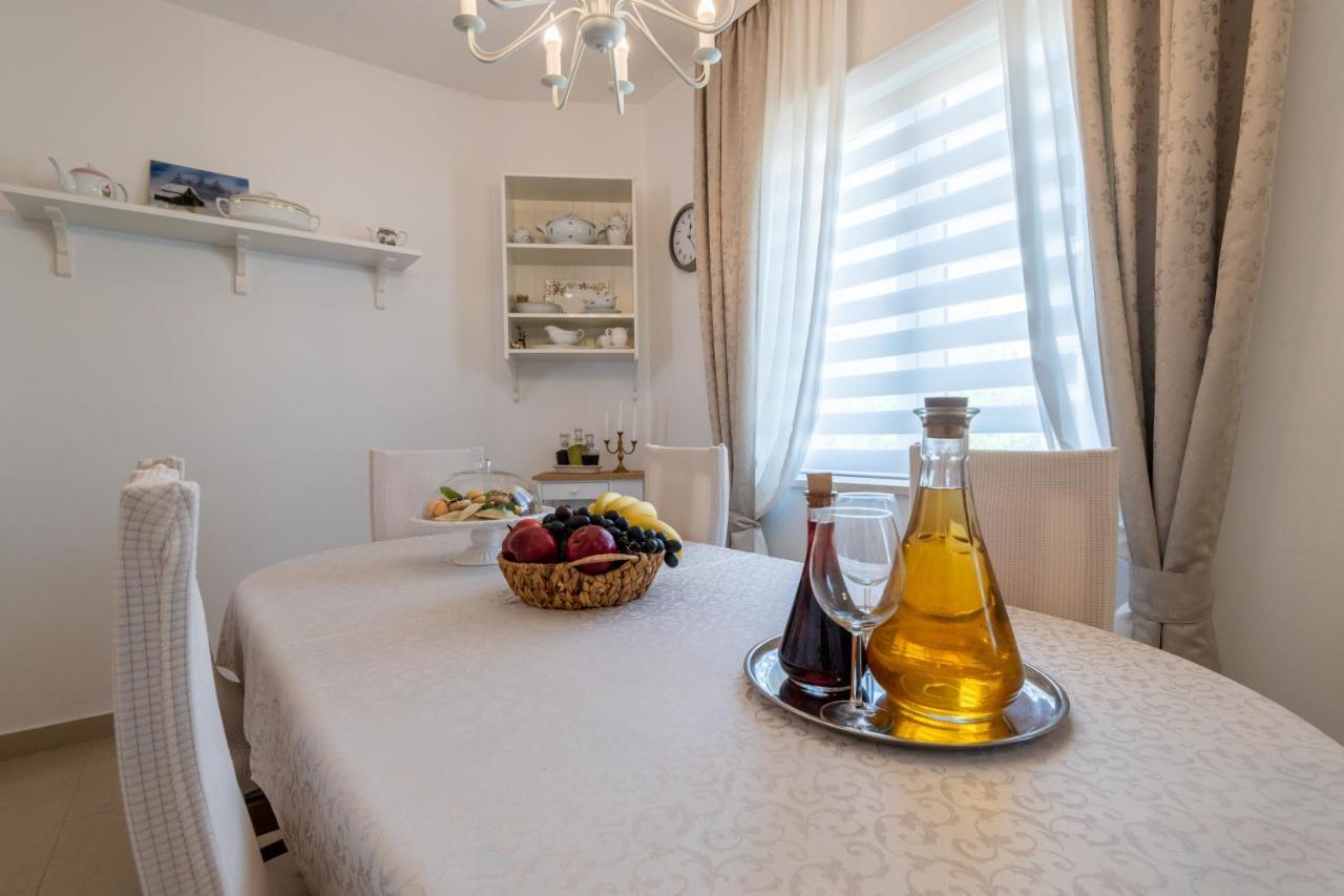 Vranjes Apartman Kaštela Kültér fotó