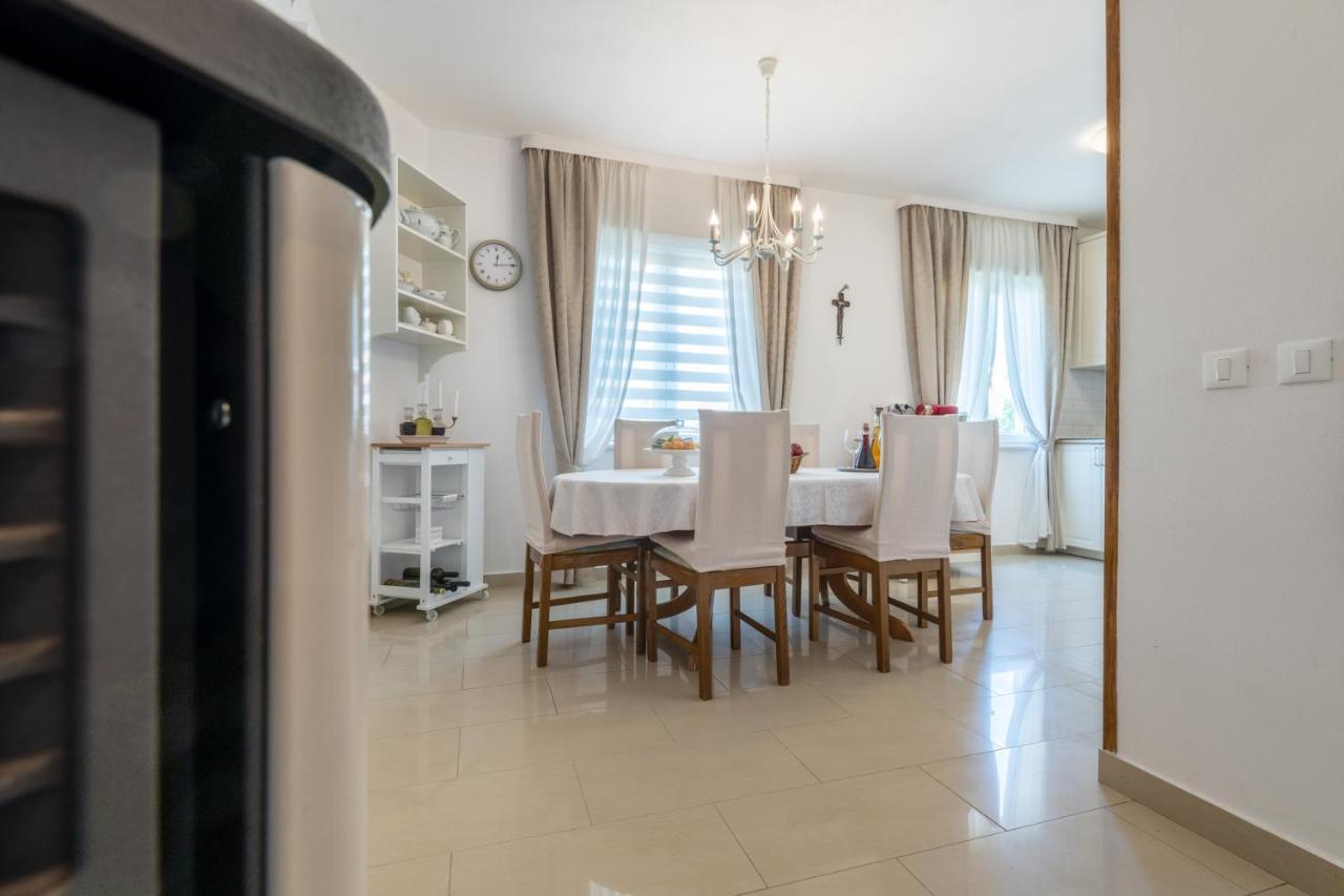 Vranjes Apartman Kaštela Kültér fotó