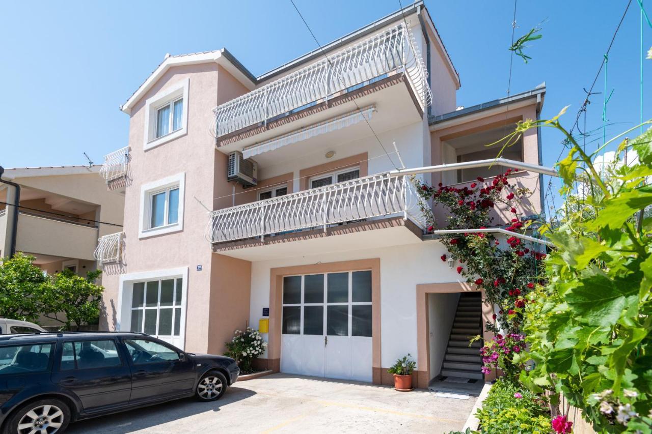 Vranjes Apartman Kaštela Kültér fotó
