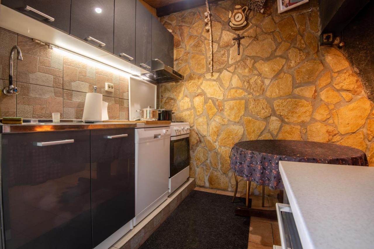 Vranjes Apartman Kaštela Kültér fotó